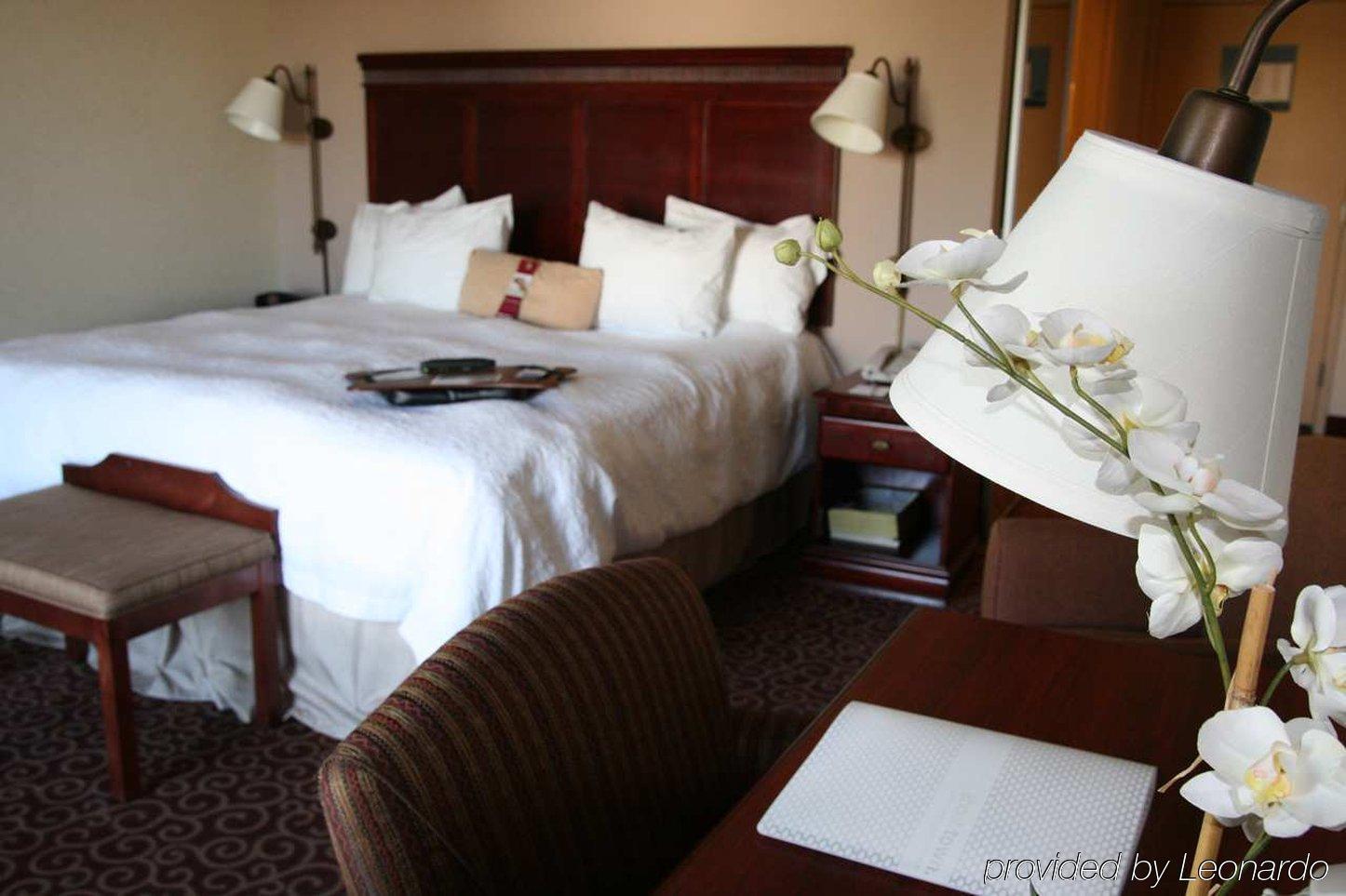 Hampton Inn & Suites Norfolk-Airport Habitación foto